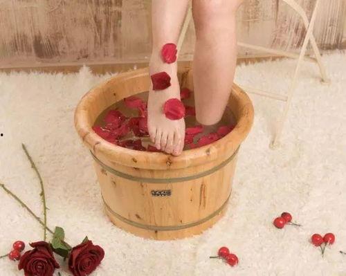 学霸吃瓜泡脚的视频,揭秘高效学习背后的养生秘诀