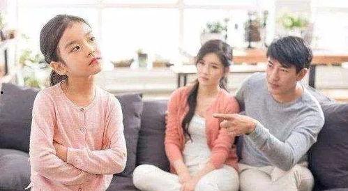 小孩吵架大人吃瓜视频播放,大人“吃瓜”成现场焦点